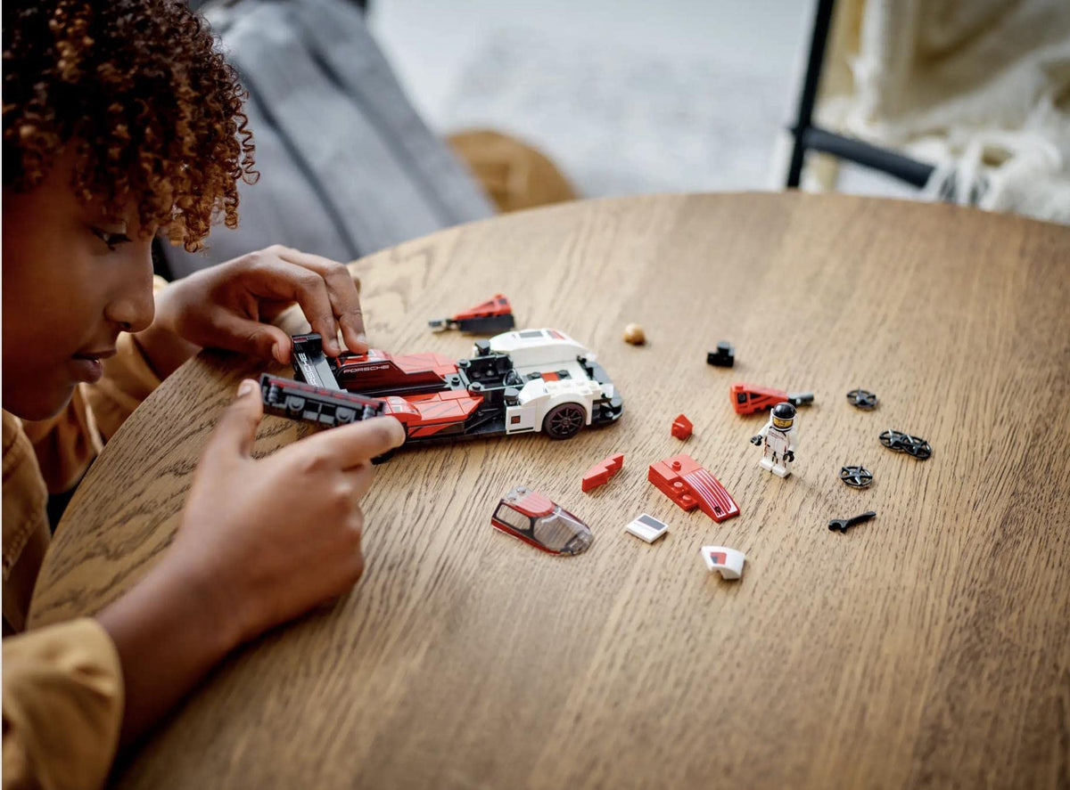 Model Car Building Kit P544