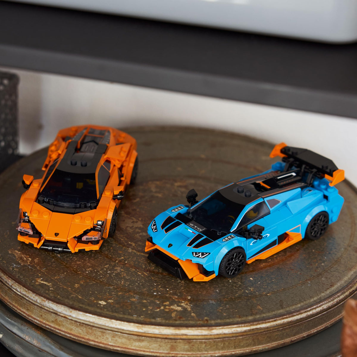Building Toy Model Car Kit S59600