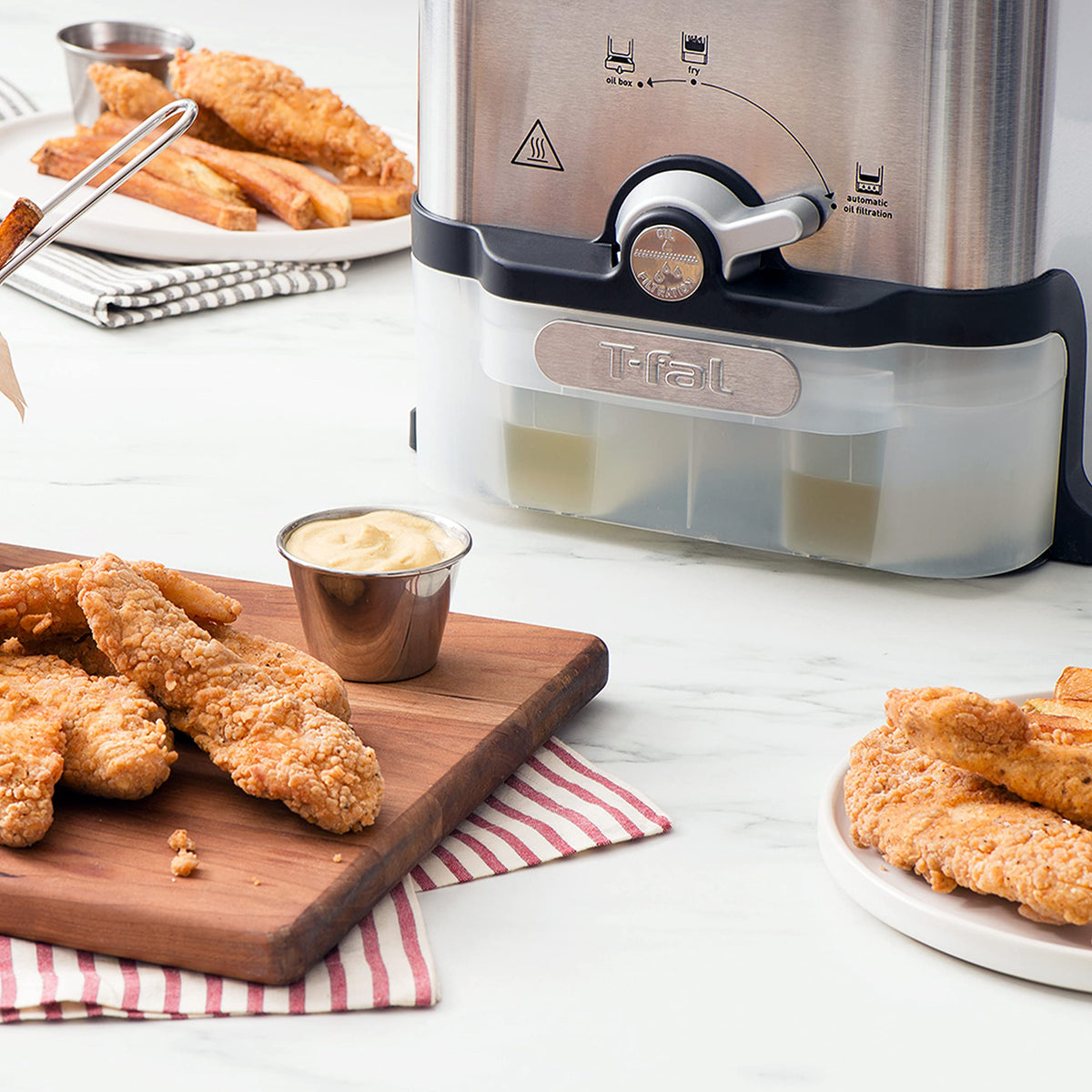 Deep Fryer with Basket, 3.5L, 1700W J316083